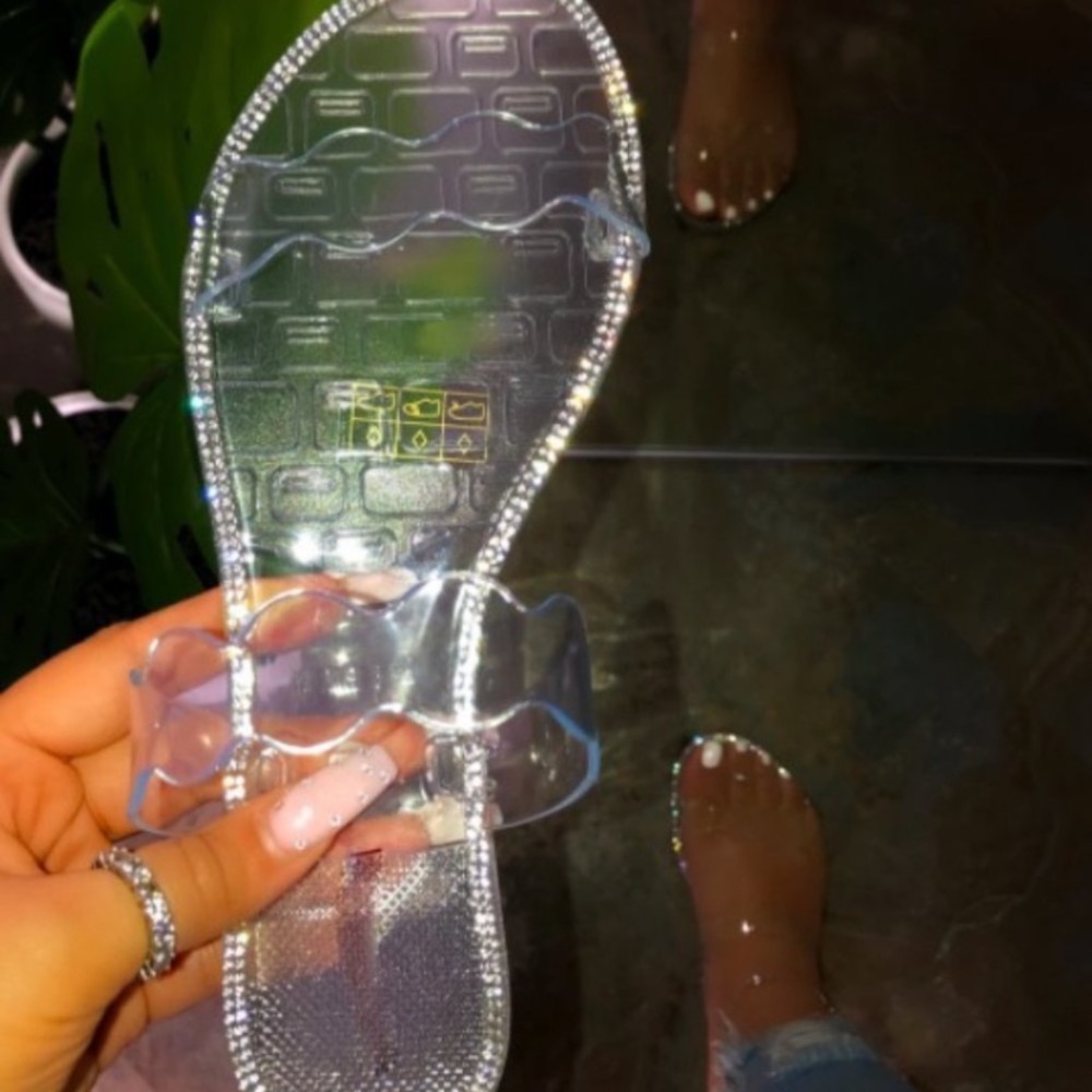 Clear scalloped rhinestone jelly sandal